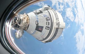 NASA May Use SpaceX Spacecraft to Rescue Stranded Astronauts-1